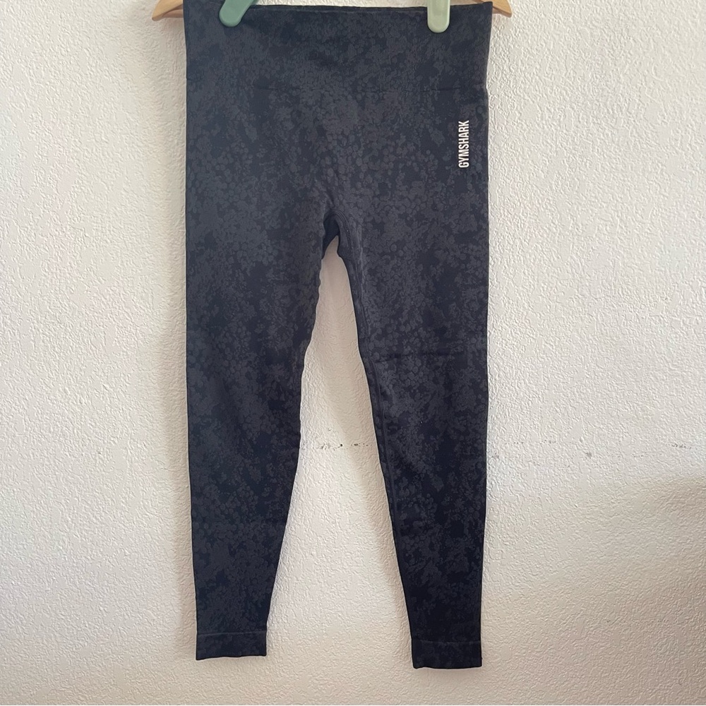 Leggings and tank top gymshark